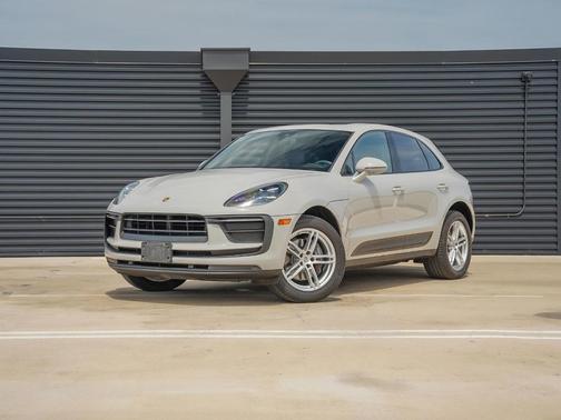 2022 Porsche Macan Base
