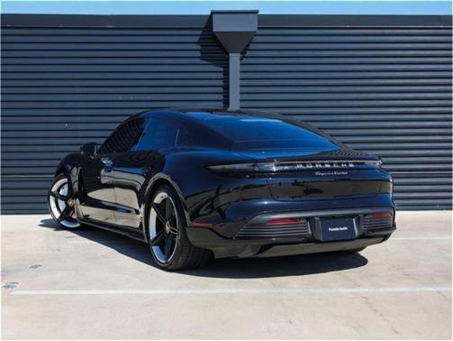 2020 Porsche Taycan Turbo