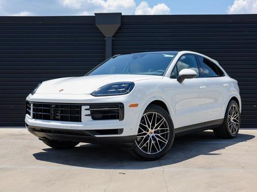 2025 Porsche Cayenne AWD