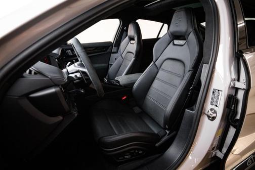 Chalk 2026 Porsche Panamera GTS