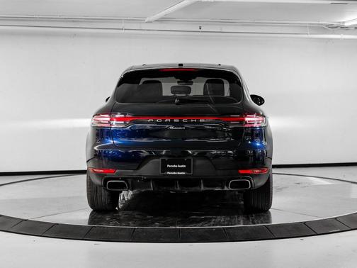 2020 Porsche Macan Base