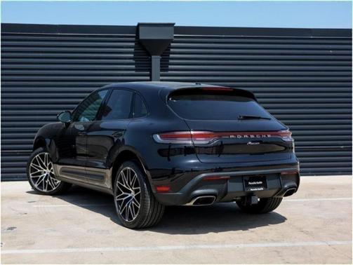 2025 Porsche Macan