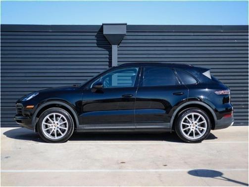 2020 Porsche Cayenne Base