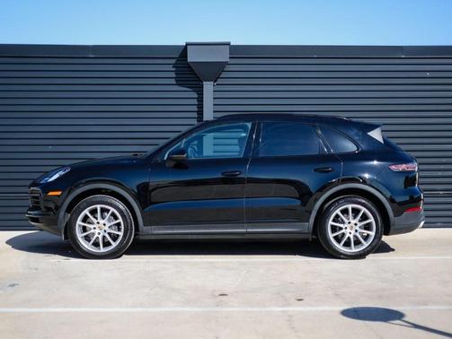 2020 Porsche Cayenne Base