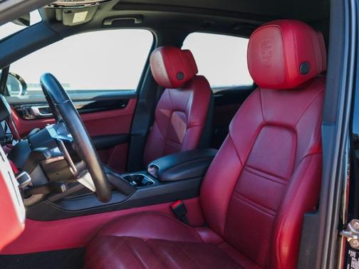 2020 Porsche Cayenne Base