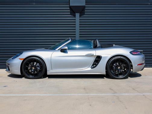 2024 Porsche 718 Boxster STYLE EDITION
