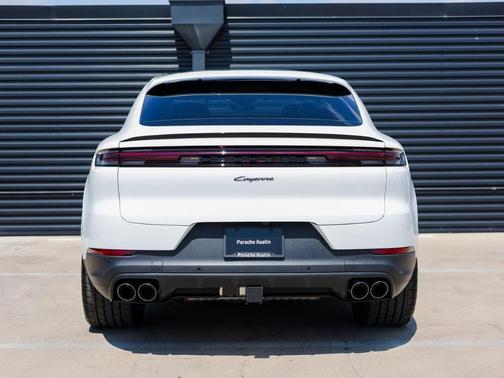 2026 Porsche Cayenne AWD