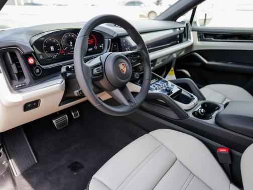 2025 Porsche Cayenne S