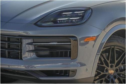 2025 Porsche Cayenne Base