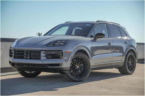 2025 Porsche Cayenne Base
