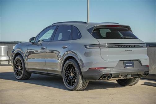 2025 Porsche Cayenne Base