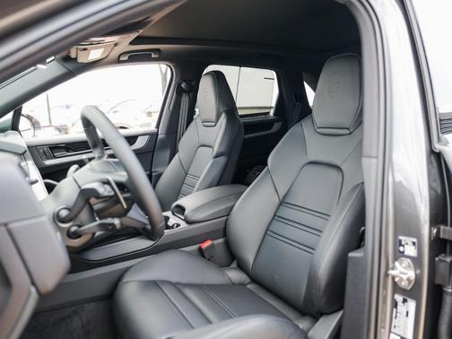 2026 Porsche Cayenne S