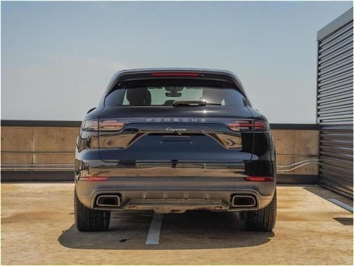 2021 Porsche Cayenne Base