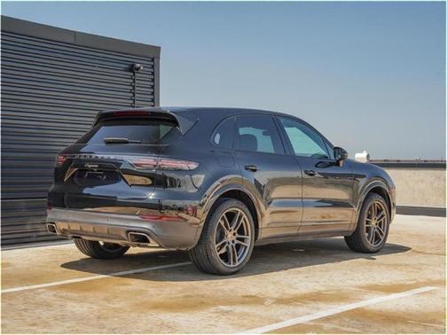 2021 Porsche Cayenne Base