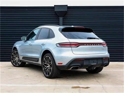 2025 Porsche Macan
