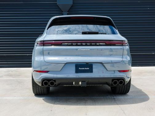 2026 Porsche Cayenne Base