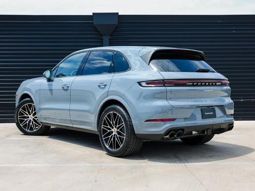 2026 Porsche Cayenne Base
