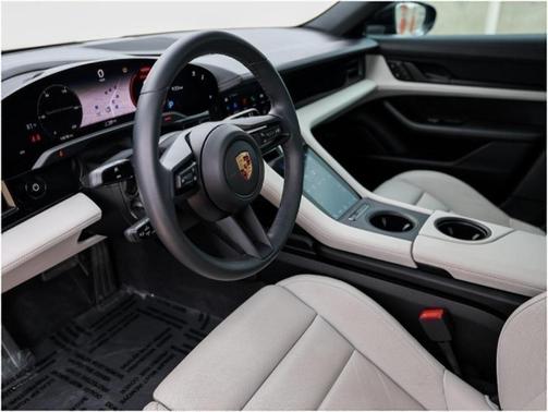 2022 Porsche Taycan Base