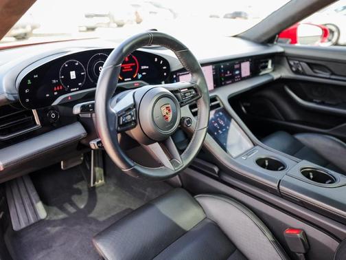 2020 Porsche Taycan Turbo