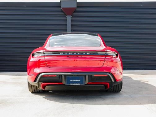 2020 Porsche Taycan Turbo