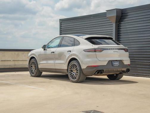2022 Porsche Cayenne