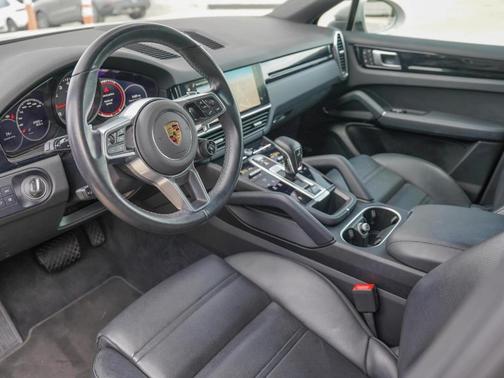 2022 Porsche Cayenne