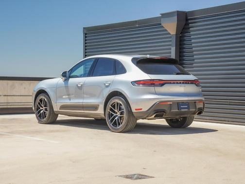 2023 Porsche Macan