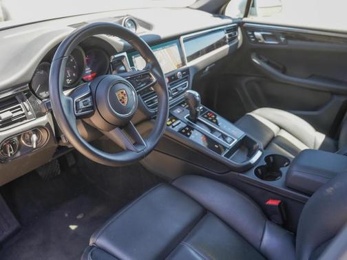 2023 Porsche Macan