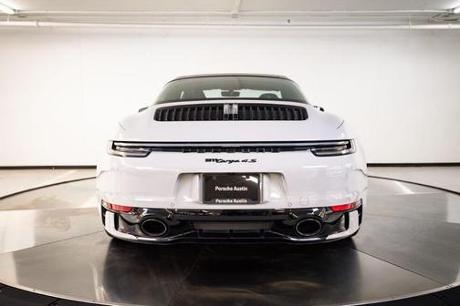 Chalk 2024 Porsche 911 Targa 4S