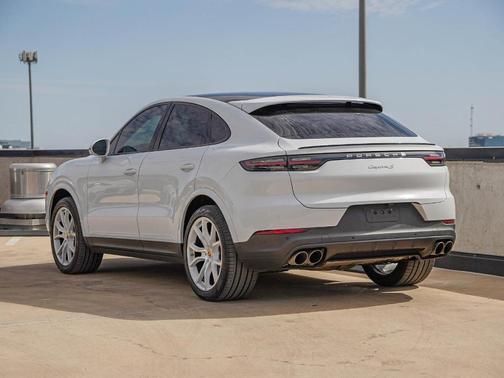 2022 Porsche Cayenne S Coupe AWD
