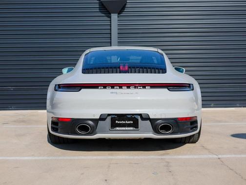 2024 Porsche 911 Carrera S
