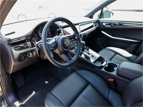 2025 Porsche Macan S