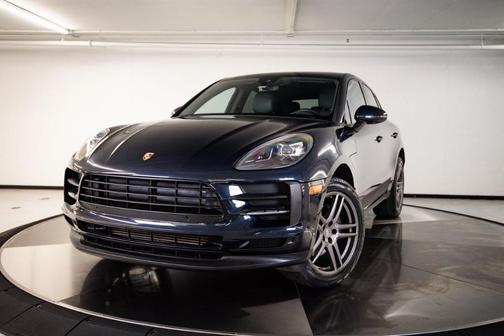 Night Blue Metallic 2020 Porsche Macan Base
