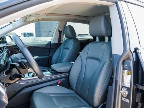 2021 Audi Q8 55 Prestige