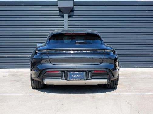 2022 Porsche Taycan 4