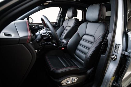 Dolomite Gray 2026 Porsche Macan GTS