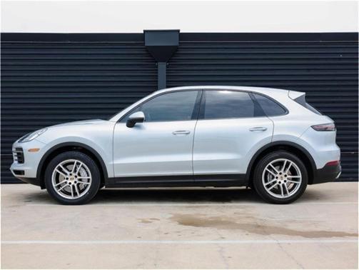 2023 Porsche Cayenne