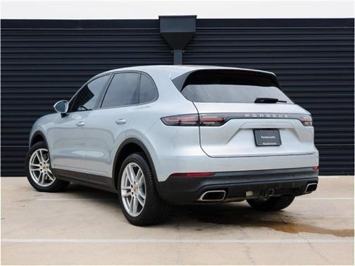 2023 Porsche Cayenne