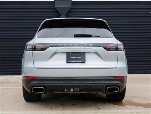 2023 Porsche Cayenne