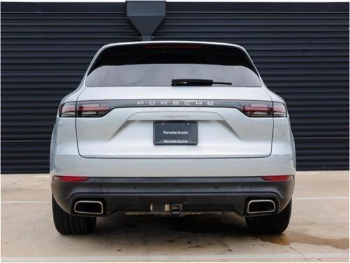 2023 Porsche Cayenne Platinum Edition