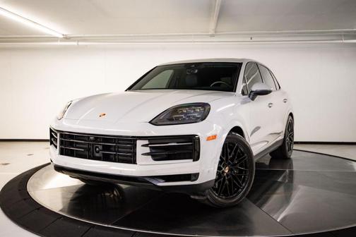 Chalk 2025 Porsche Cayenne AWD