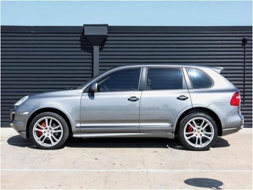 2009 Porsche Cayenne GTS