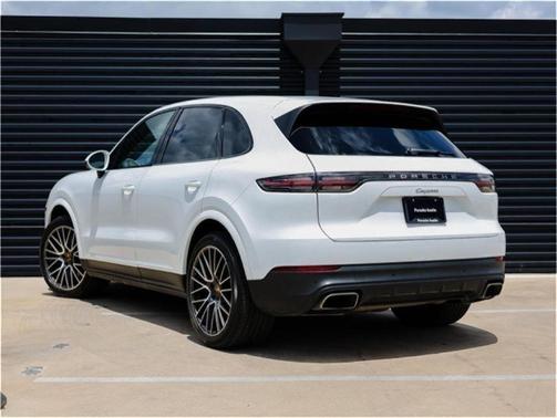 2021 Porsche Cayenne Base
