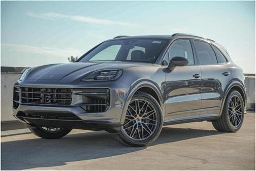 2025 Porsche Cayenne Base