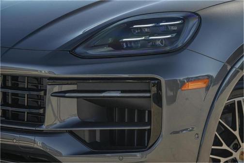 2025 Porsche Cayenne Base