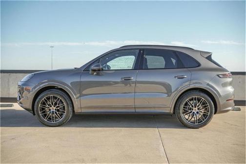 2025 Porsche Cayenne Base