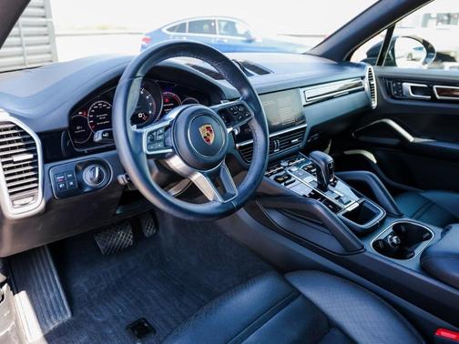 2022 Porsche Cayenne Platinum Edition