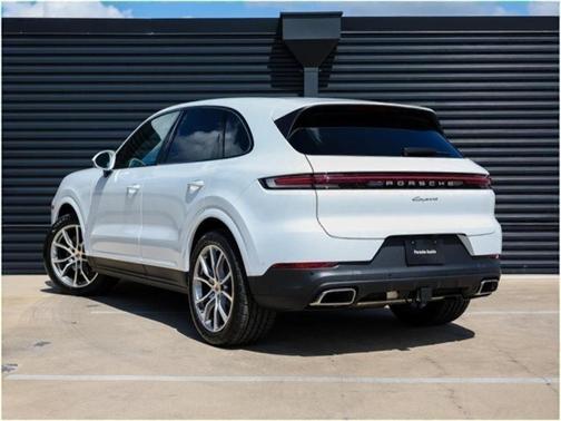 2025 Porsche Cayenne Base