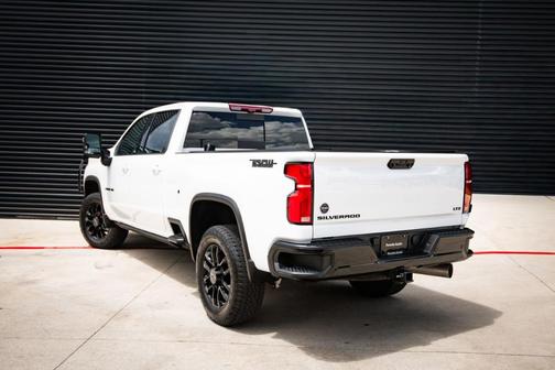 Summit White 2025 Chevrolet Silverado 2500 LTZ
