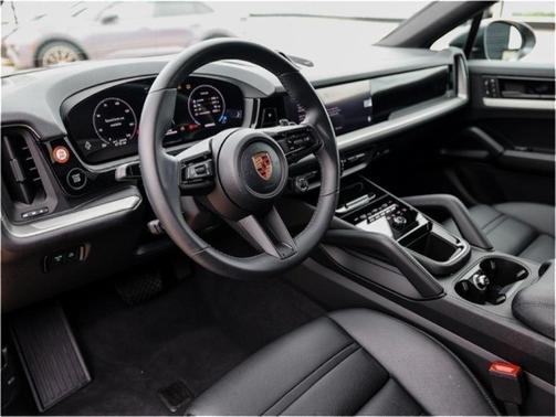 2025 Porsche Cayenne AWD